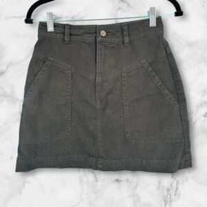Banana Republic women’s twill utility skirt cargo charcoal black gray size 0 pet